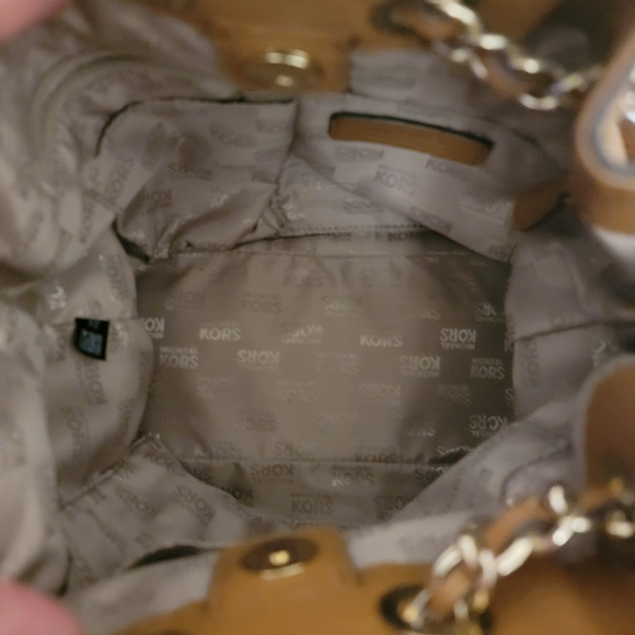 Michael Kors Cognac Pebbled leather Frankie Bucket Bag - Picture 5 of 14